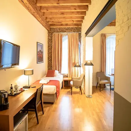 River 4* Gent